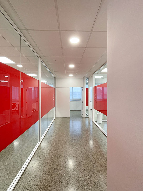 VISLUM reforma integral oficina a Montorn&egrave;s