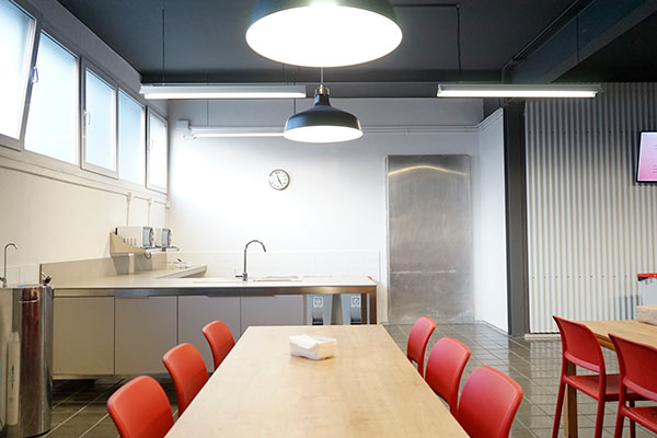 VISLUM obra interiorisme a f&aacute;brica